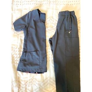 Vera Bradley Scrub Set